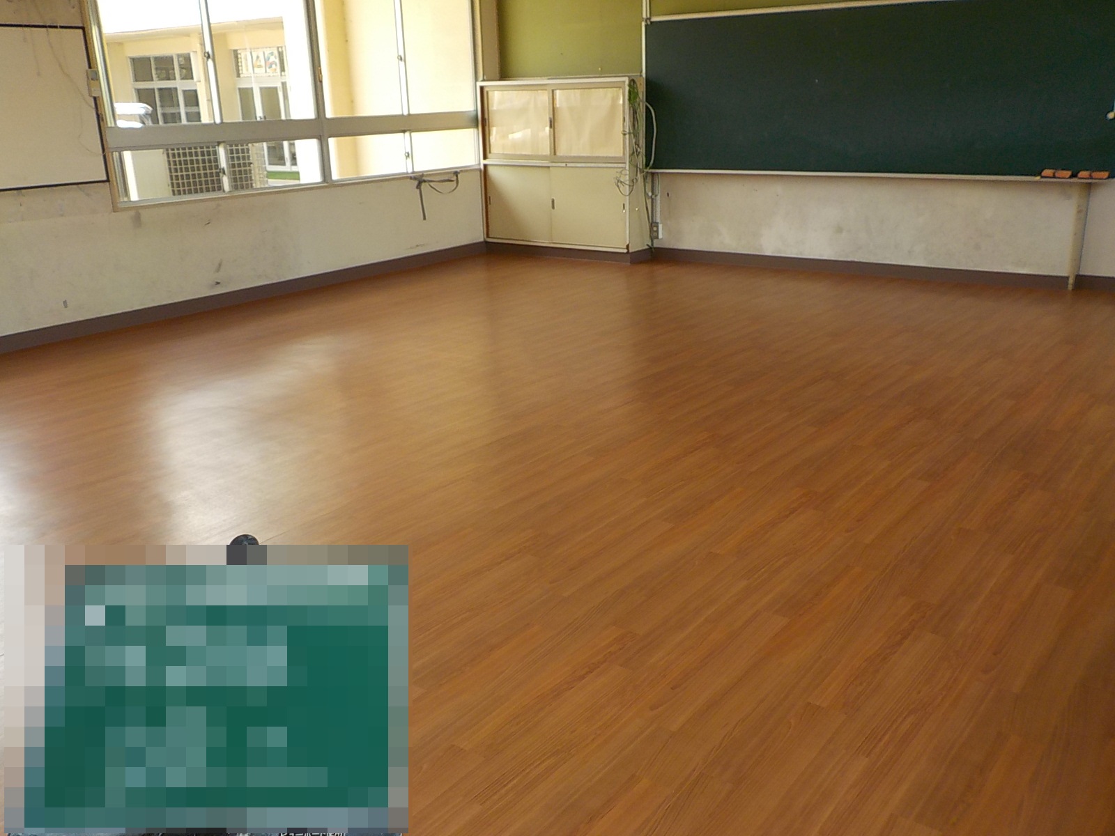 某学校教室床工事 | 株式会社 三木組